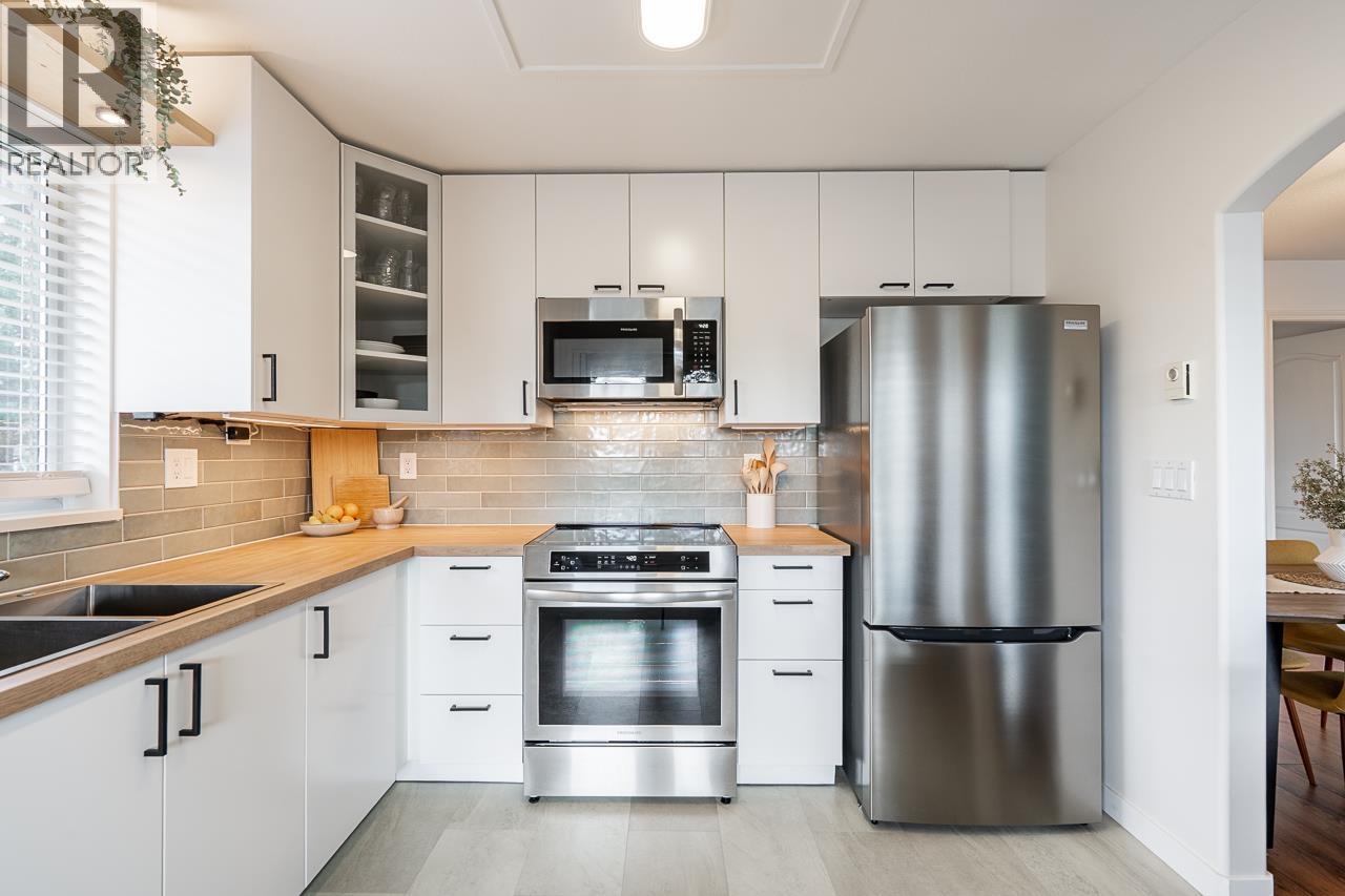 312 6745 Station Hill Court, Burnaby, British Columbia  V3N 4Z4 - Photo 14 - R3102789