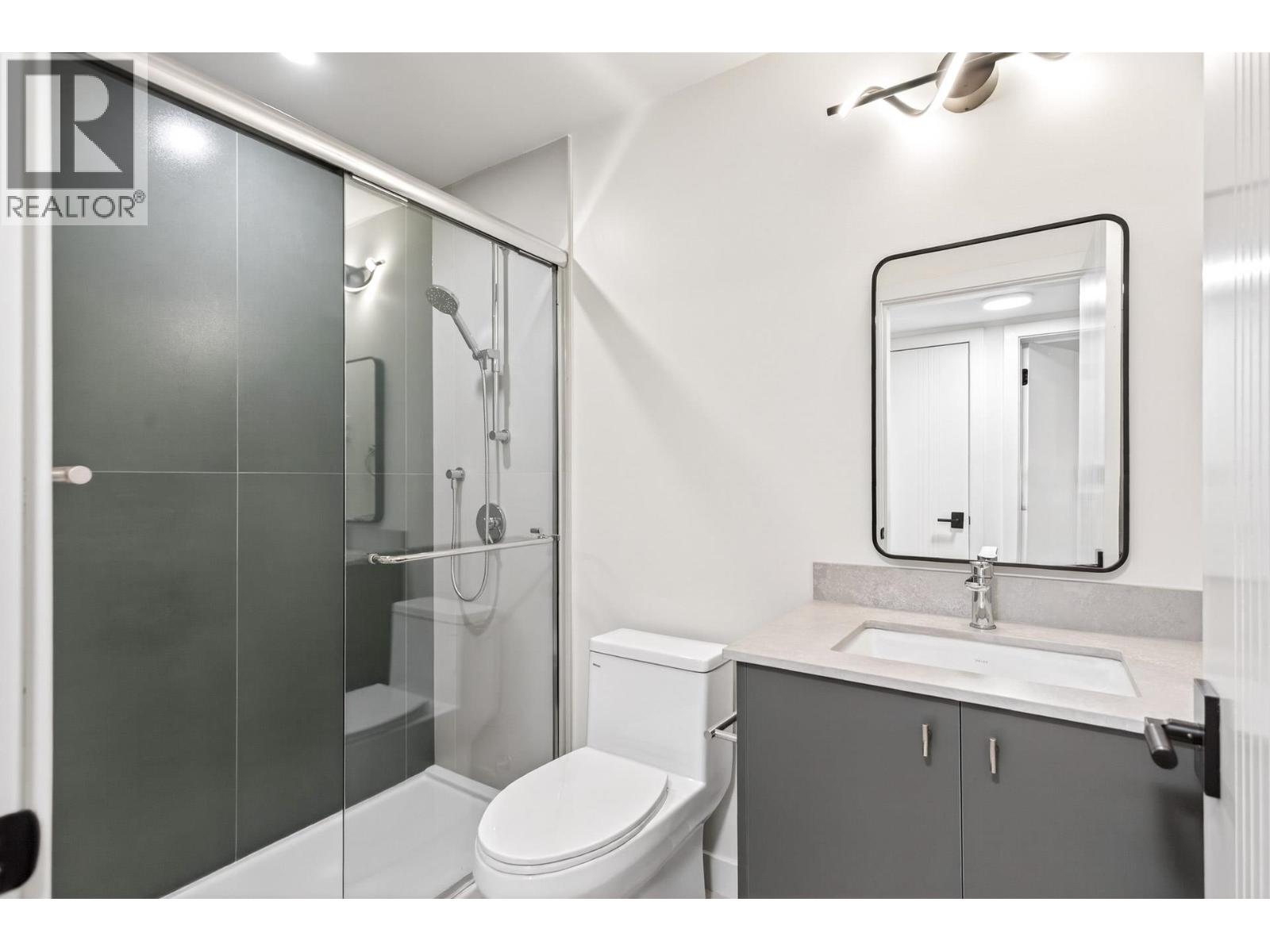 1921 Tatlow Avenue, North Vancouver, British Columbia  V7P 3A2 - Photo 35 - R3102846