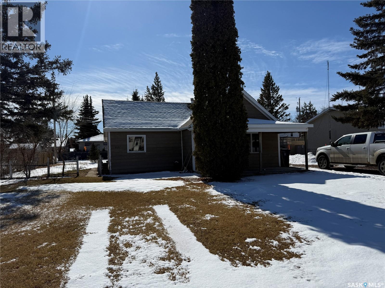 221 27th STREET, Battleford, Saskatchewan