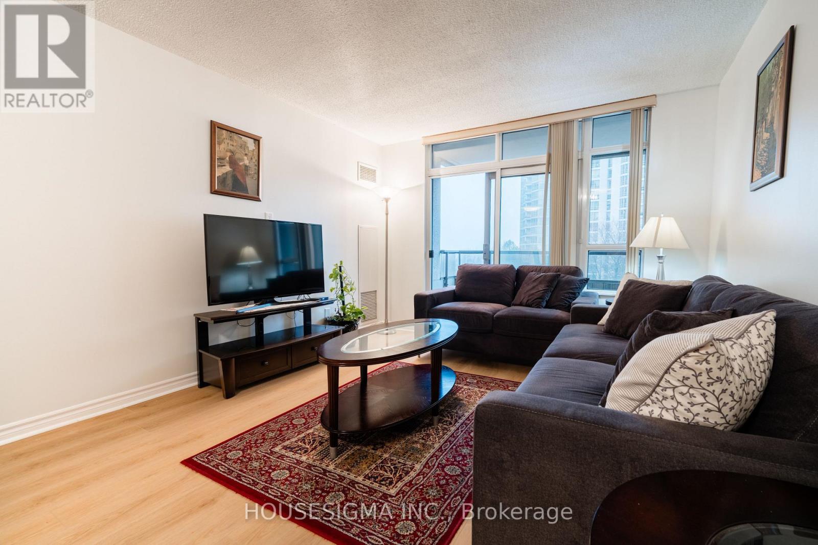 513 - 35 Kingsbridge Garden Circle, Mississauga, Ontario  L5R 3Z5 - Photo 6 - W12915716