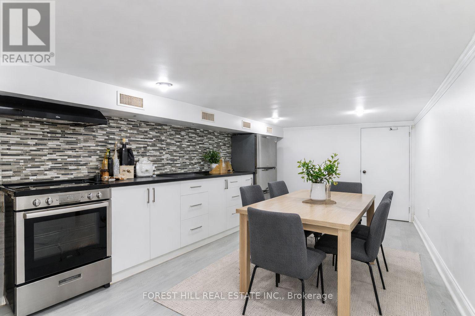 1046 Dovercourt Road, Toronto, Ontario  M6H 2X8 - Photo 13 - W12915718