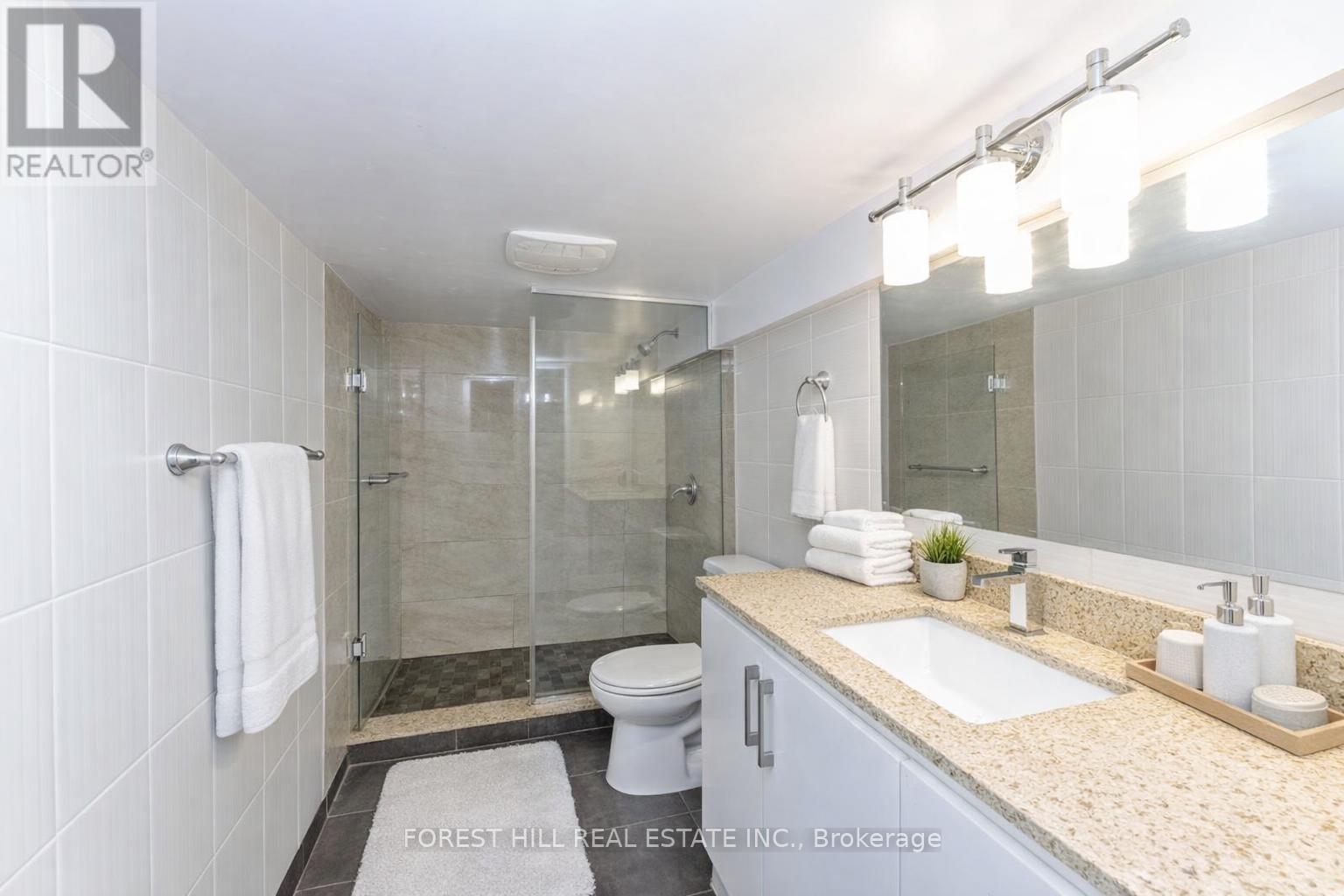 1046 Dovercourt Road, Toronto, Ontario  M6H 2X8 - Photo 14 - W12915718