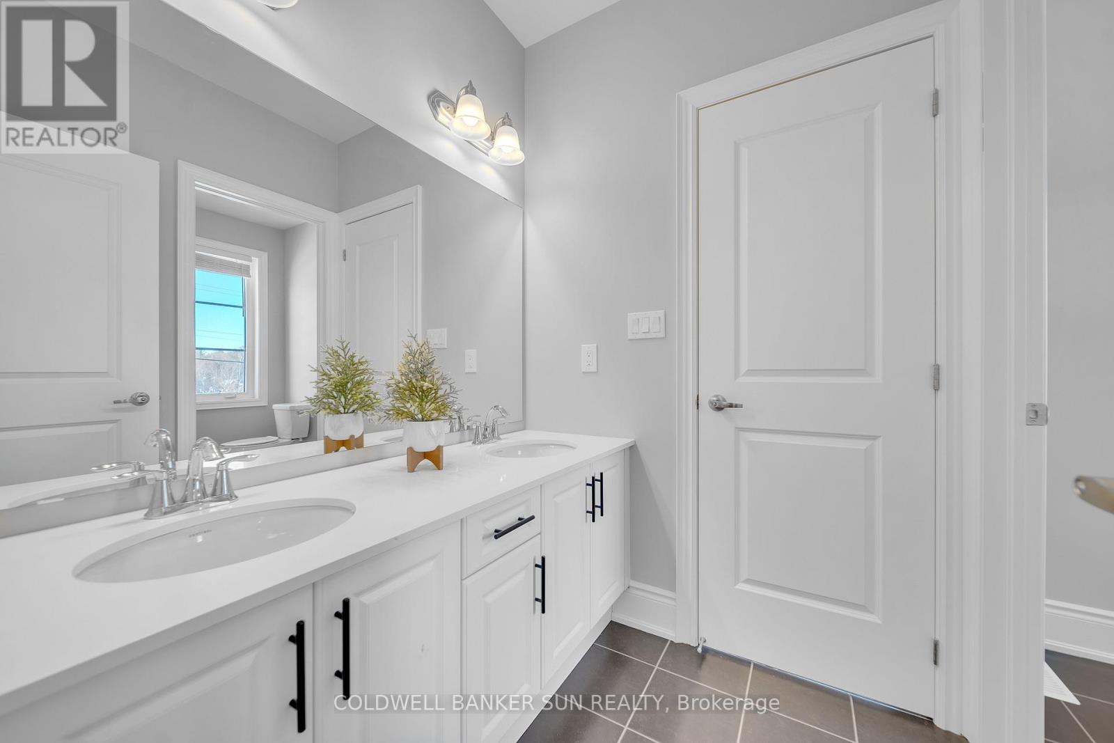 2 Ann Mckee Street, Caledon, Ontario  L7A 4M8 - Photo 39 - W12915738