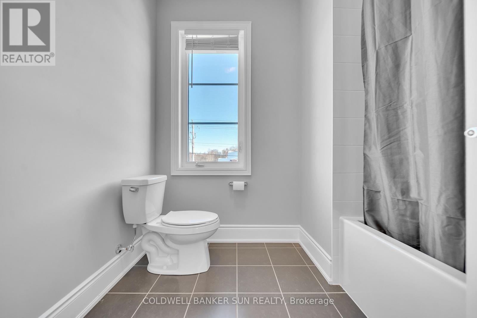 2 Ann Mckee Street, Caledon, Ontario  L7A 4M8 - Photo 40 - W12915738