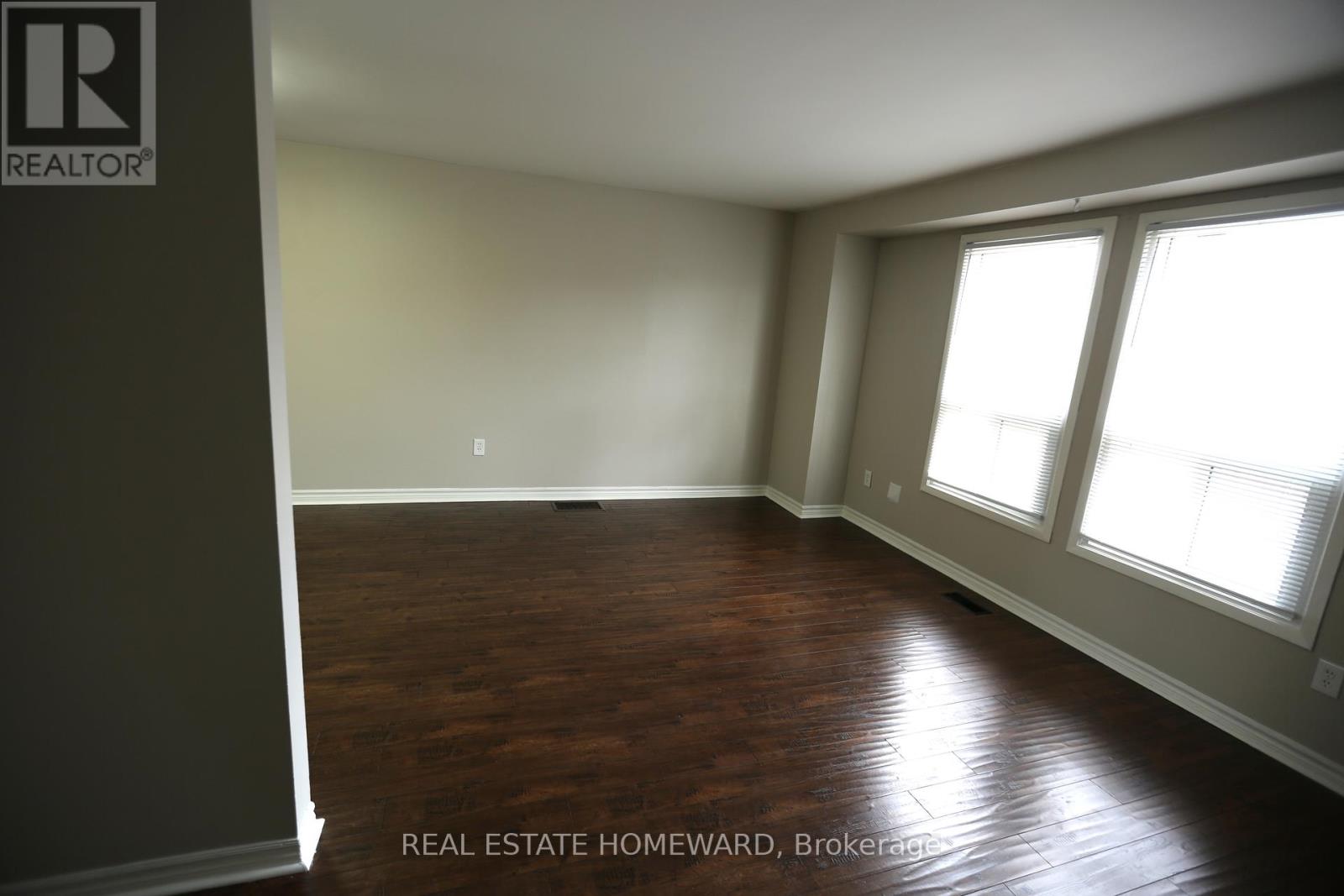 104 Enderby Crescent, Brampton, Ontario  L6T 4C6 - Photo 6 - W12915776