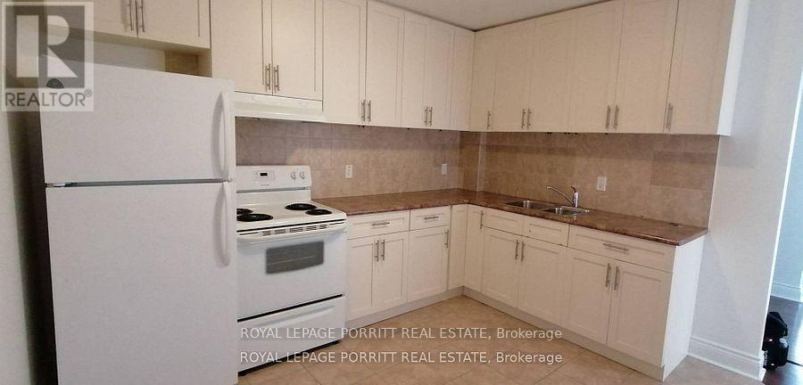 1 - 3511 Lake Shore Boulevard W, Toronto, Ontario  M8W 1N5 - Photo 5 - W12915786