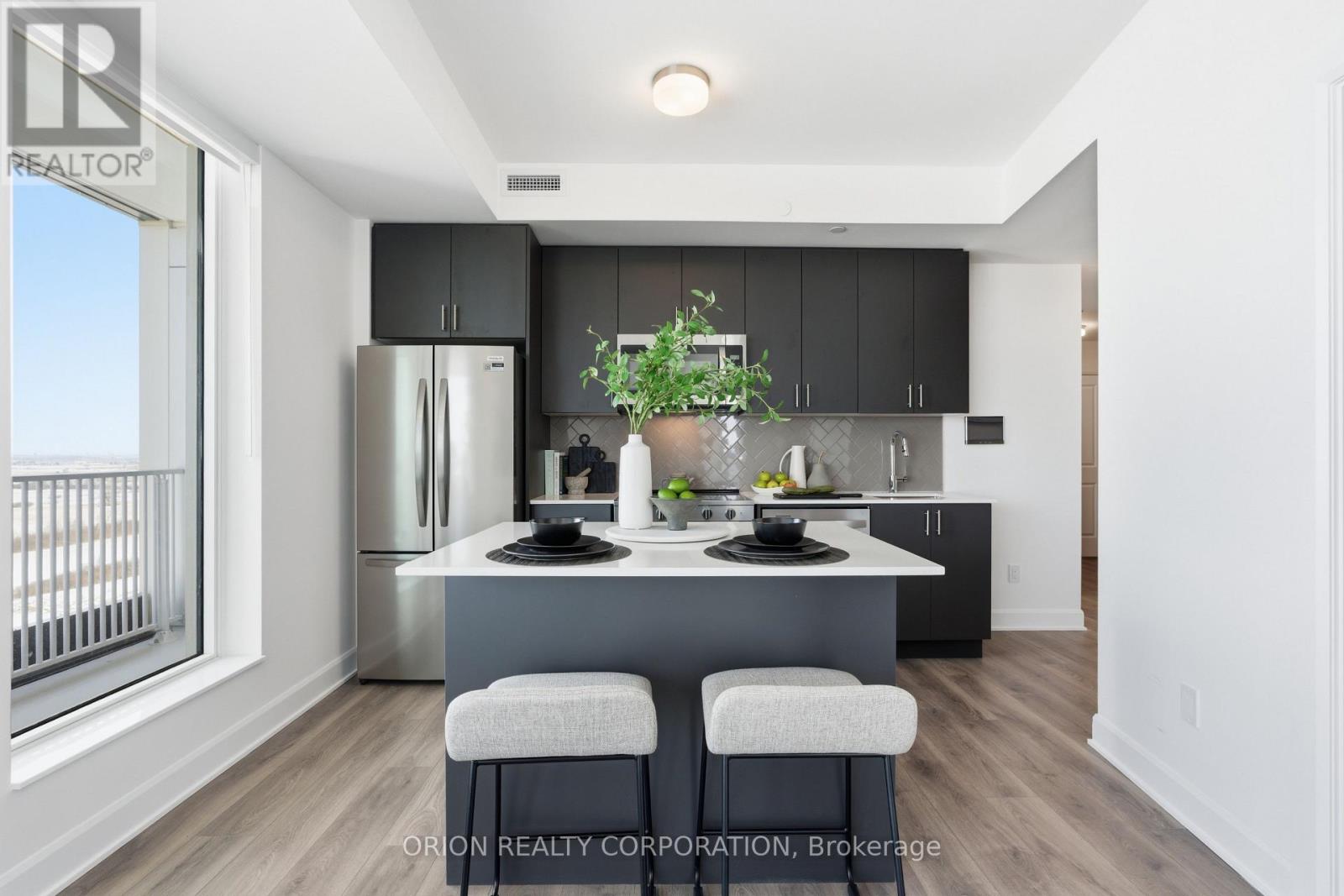 1704 - 3240 William Coltson Avenue, Oakville, Ontario  L6H 8C8 - Photo 16 - W12915790