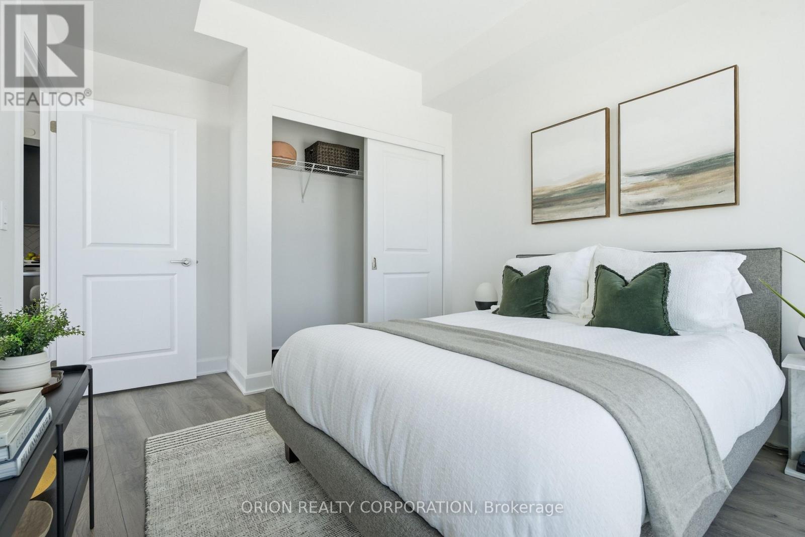 1704 - 3240 William Coltson Avenue, Oakville, Ontario  L6H 8C8 - Photo 24 - W12915790