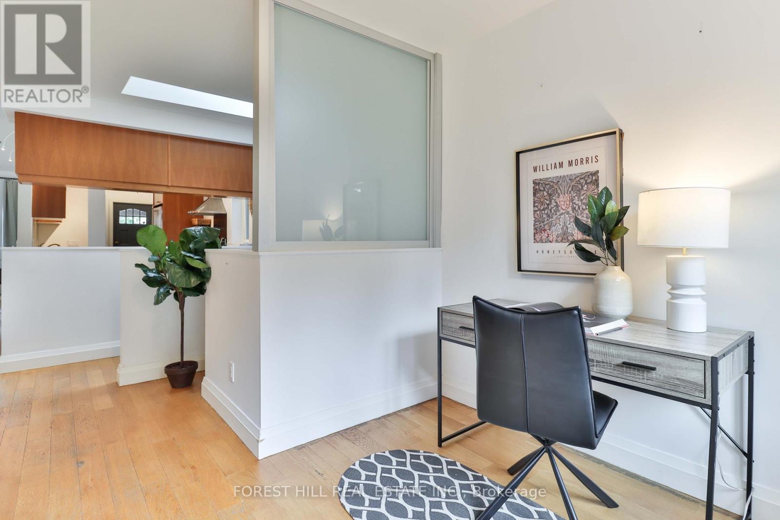 22 Whitewood Road, Toronto, Ontario  M4S 2X7 - Photo 17 - C12908736