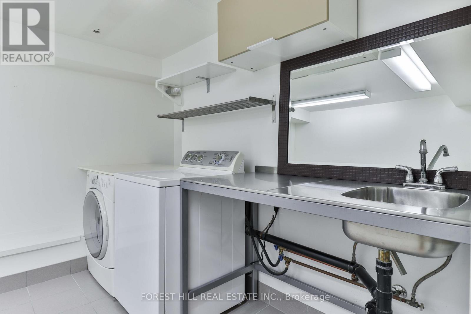 22 Whitewood Road, Toronto, Ontario  M4S 2X7 - Photo 22 - C12908736