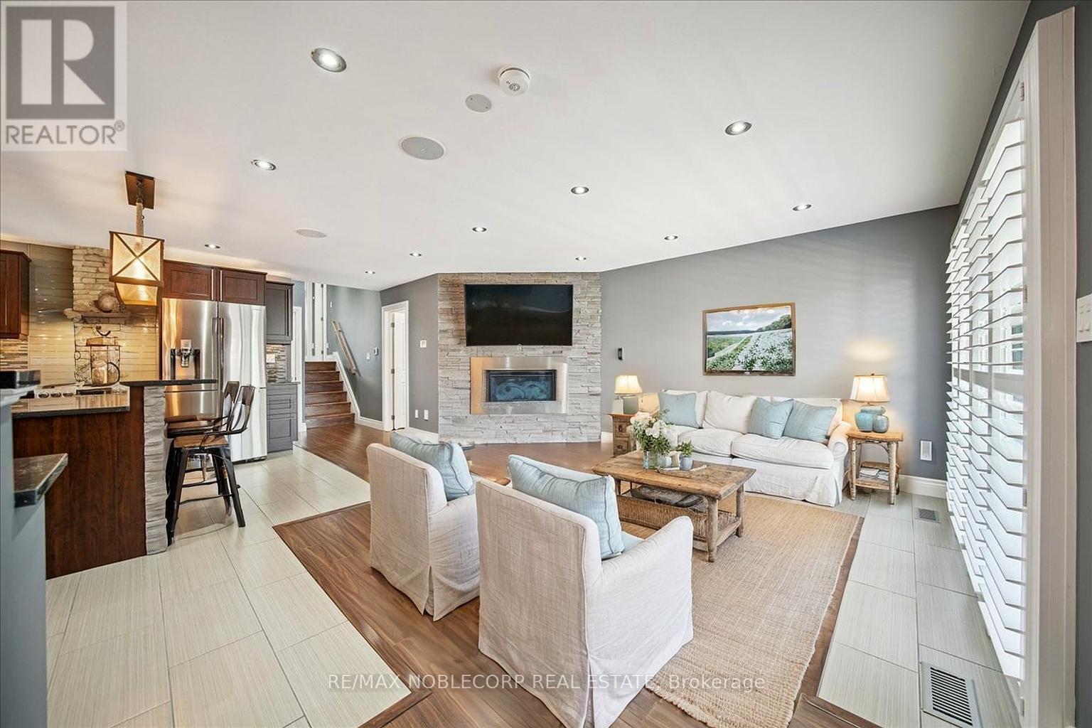 77 Crayford Drive, Toronto, Ontario  M1W 3B5 - Photo 5 - E12912294