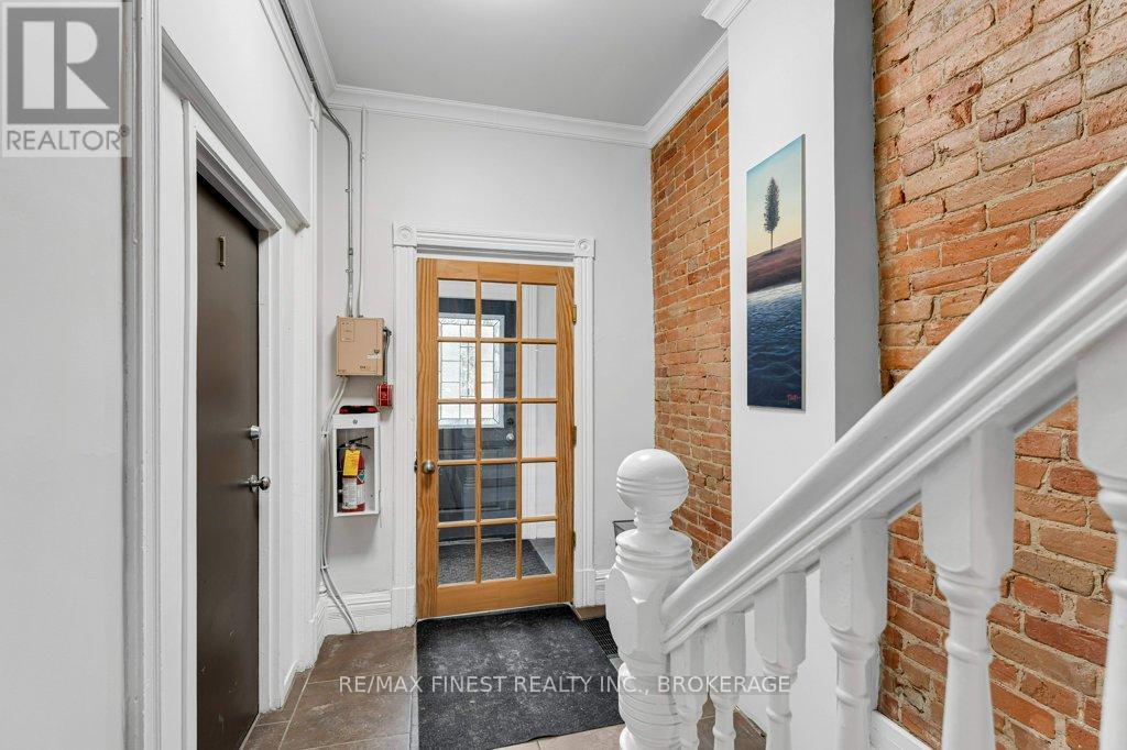 244 Brock Street, Kingston, Ontario  K7L 1S4 - Photo 3 - X12915446