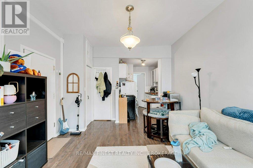 244 Brock Street, Kingston, Ontario  K7L 1S4 - Photo 7 - X12915446