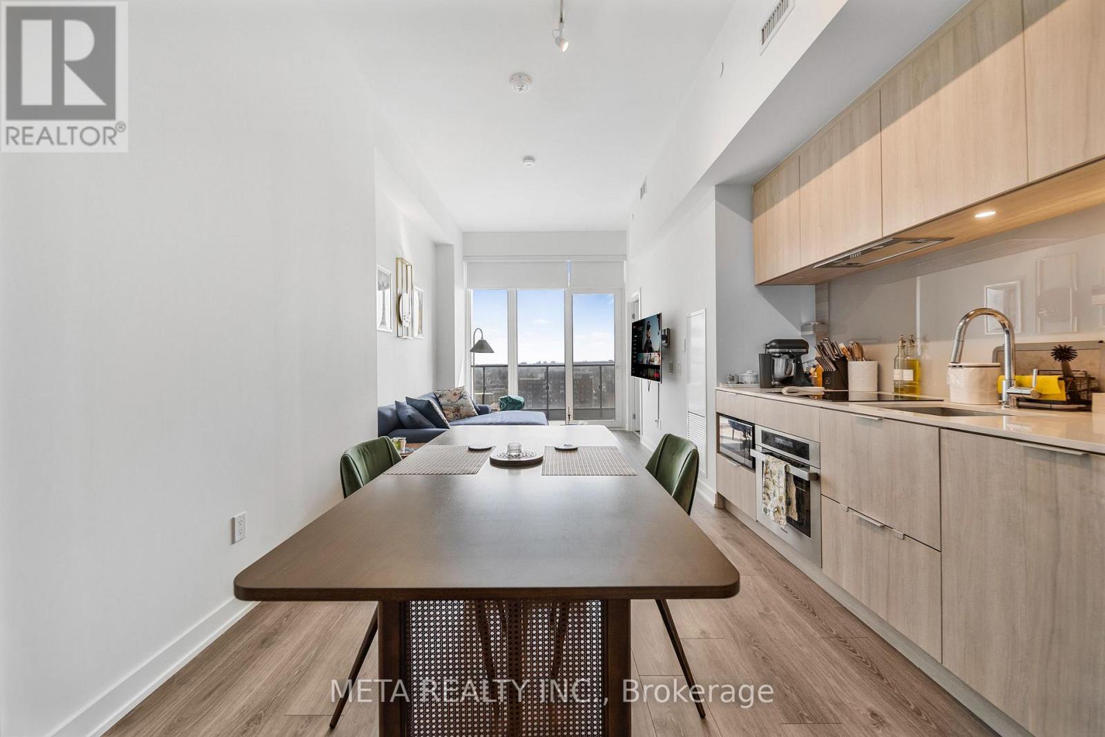 1412 - 28 Ann Street, Mississauga, Ontario  L5G 3G1 - Photo 4 - W12679640