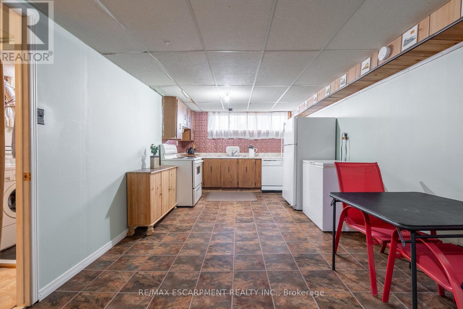 161 East 24th Street, Hamilton, Ontario  L8V 2Y2 - Photo 16 - X12915696