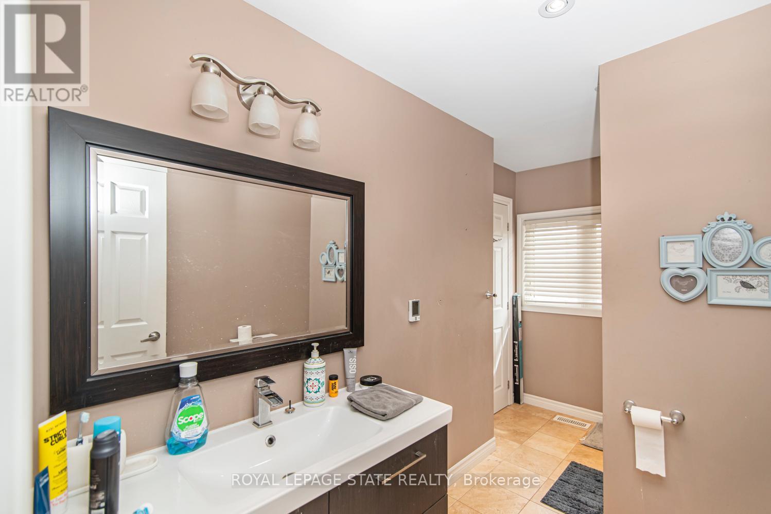 443 Eleventh Road E, Hamilton, Ontario  L8J 3N4 - Photo 33 - X12915722