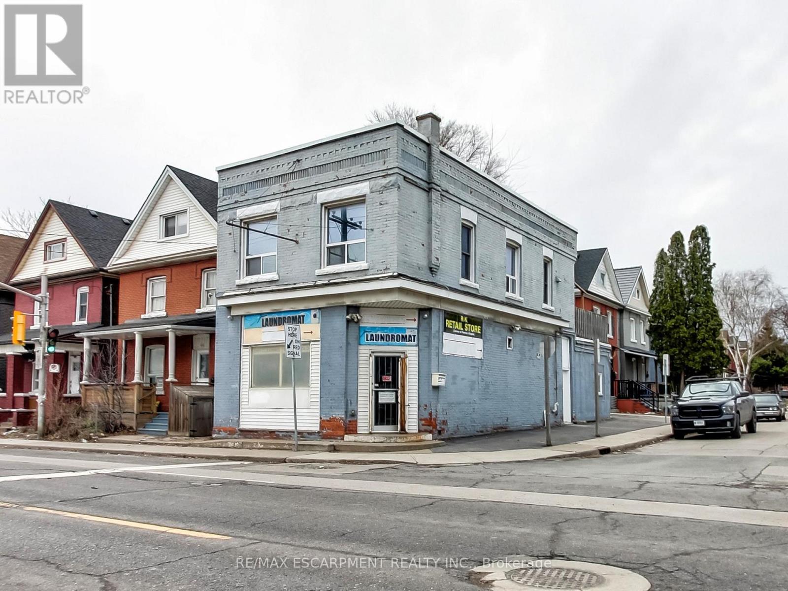 443 Wentworth Street N, Hamilton, Ontario  L8L 5W6 - Photo 1 - X12915732