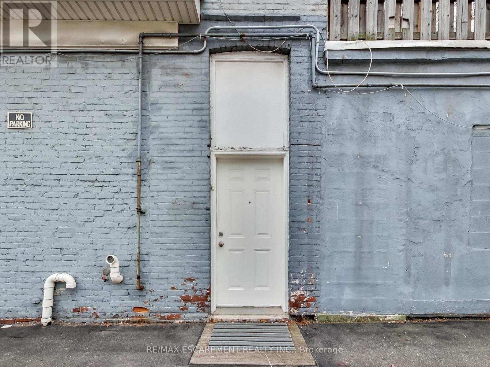 443 Wentworth Street N, Hamilton, Ontario  L8L 5W6 - Photo 4 - X12915732