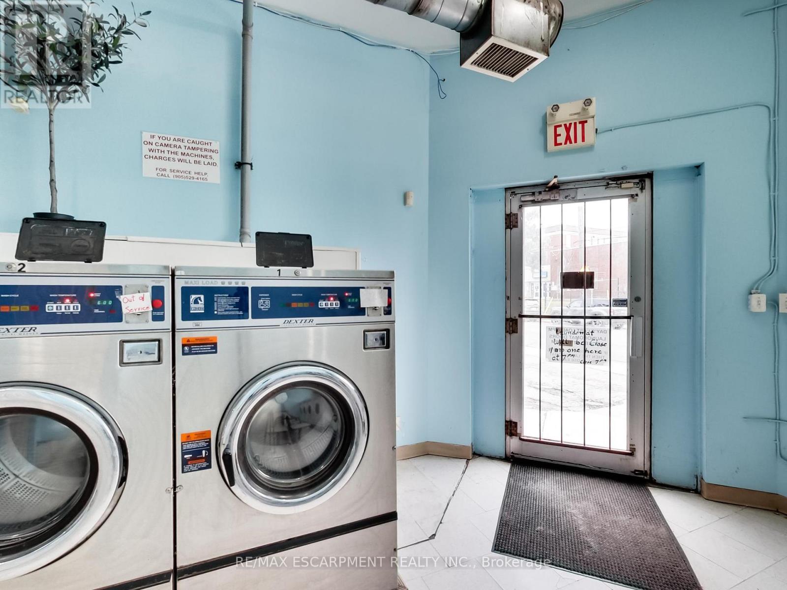 443 Wentworth Street N, Hamilton, Ontario  L8L 5W6 - Photo 6 - X12915732