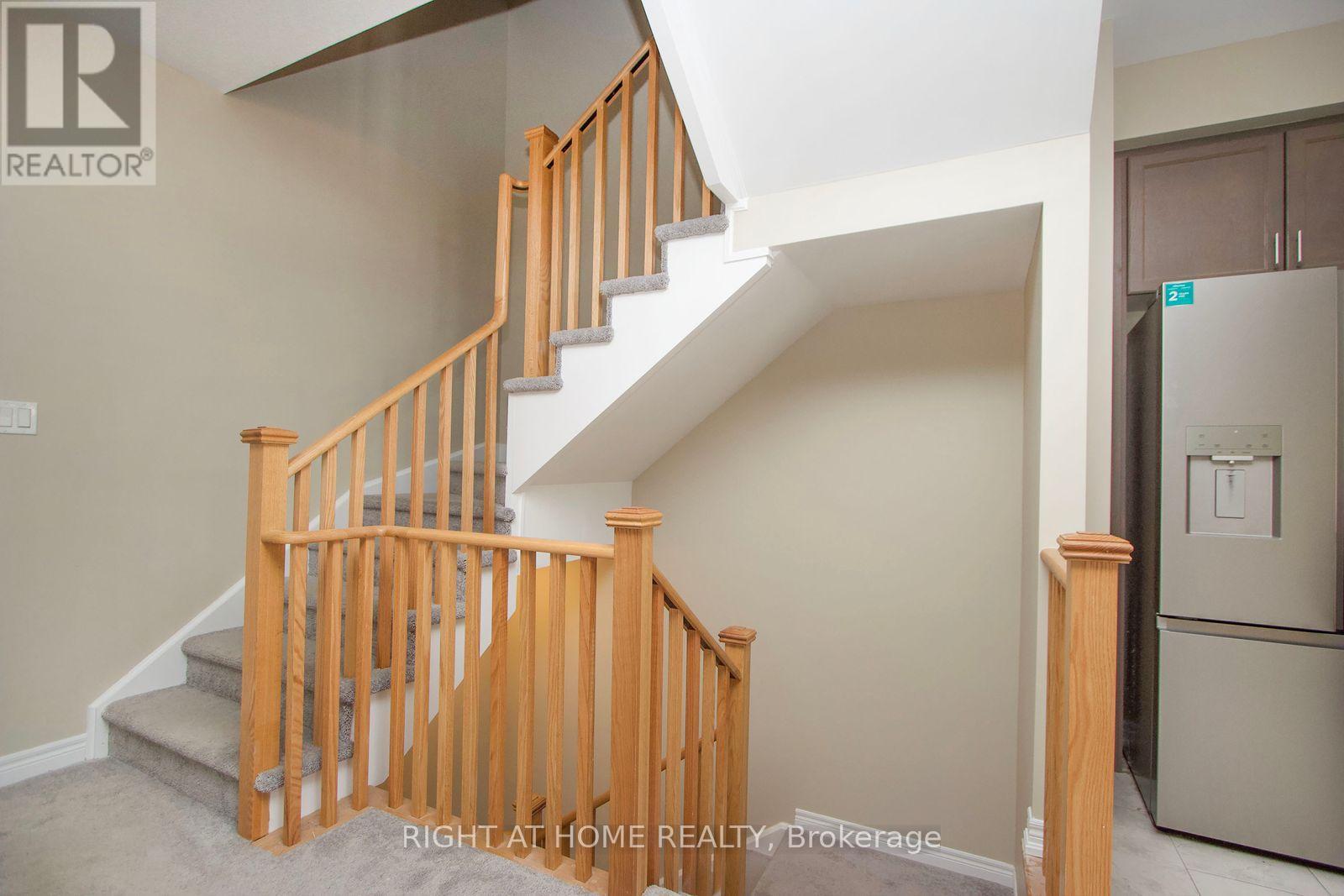 1104 Lockie Drive, Oshawa, Ontario  L1L 0R9 - Photo 11 - E12915870