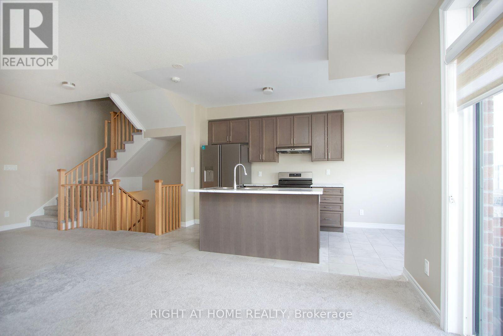 1104 Lockie Drive, Oshawa, Ontario  L1L 0R9 - Photo 8 - E12915870