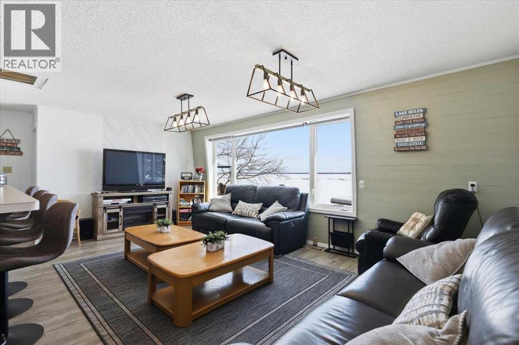 17 Lakeshore Drive, Grandview, Alberta  T0C 2V0 - Photo 10 - A2293654