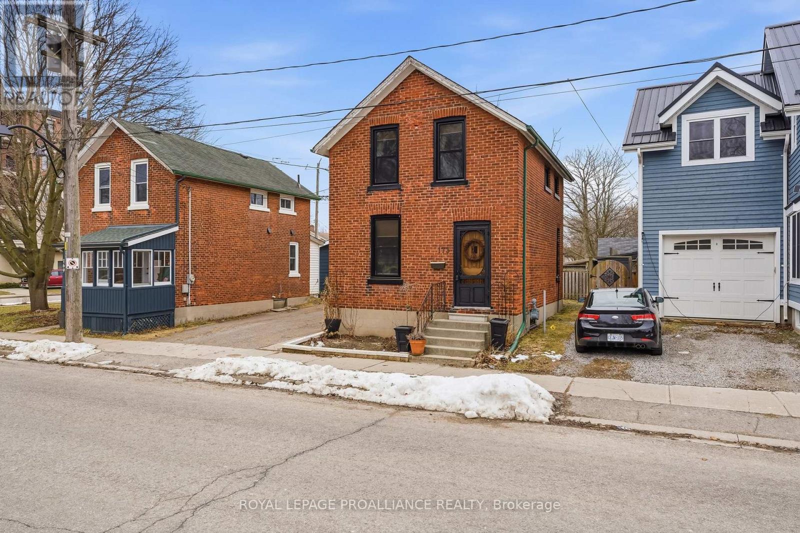 173 Hibernia Street, Cobourg, Ontario  K9A 3J9 - Photo 2 - X12915804