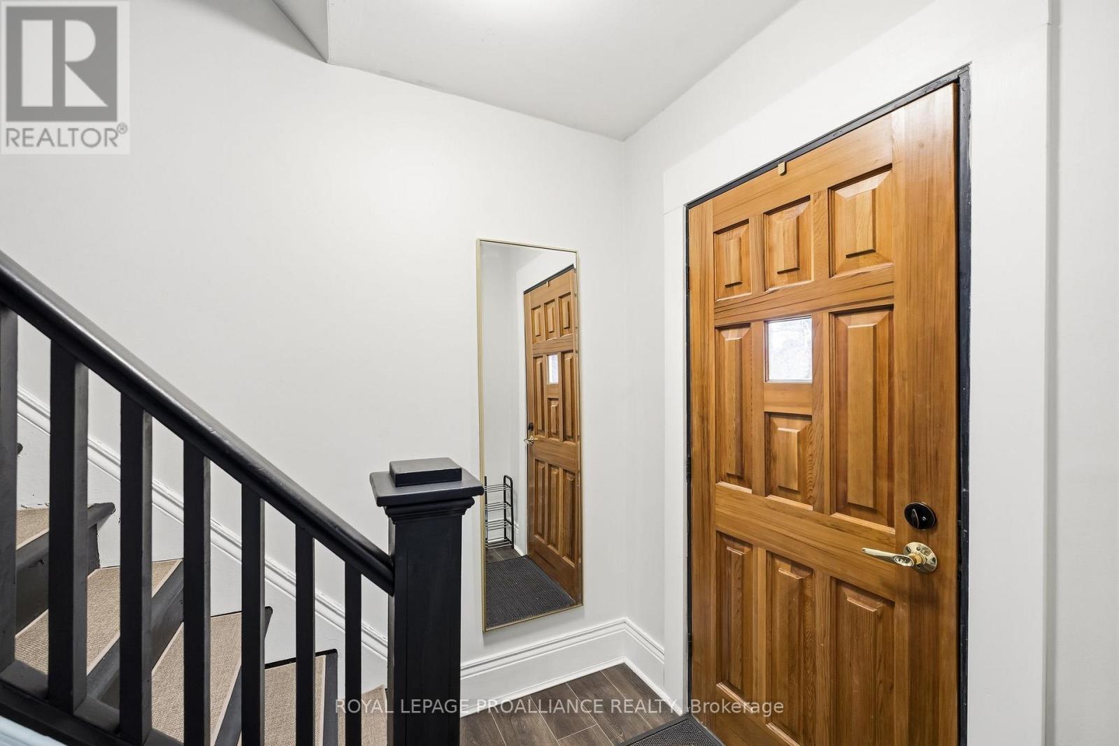 173 Hibernia Street, Cobourg, Ontario  K9A 3J9 - Photo 6 - X12915804