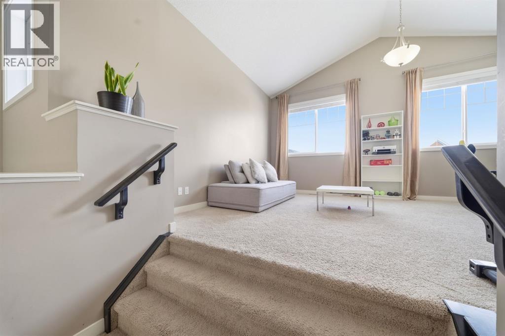 639 Copperpond Circle SE, Calgary, Alberta  T2Z 4M2 - Photo 14 - A2287743