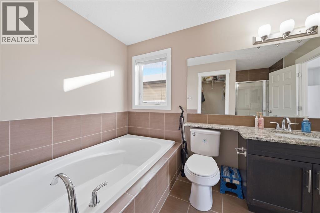 639 Copperpond Circle SE, Calgary, Alberta  T2Z 4M2 - Photo 25 - A2287743