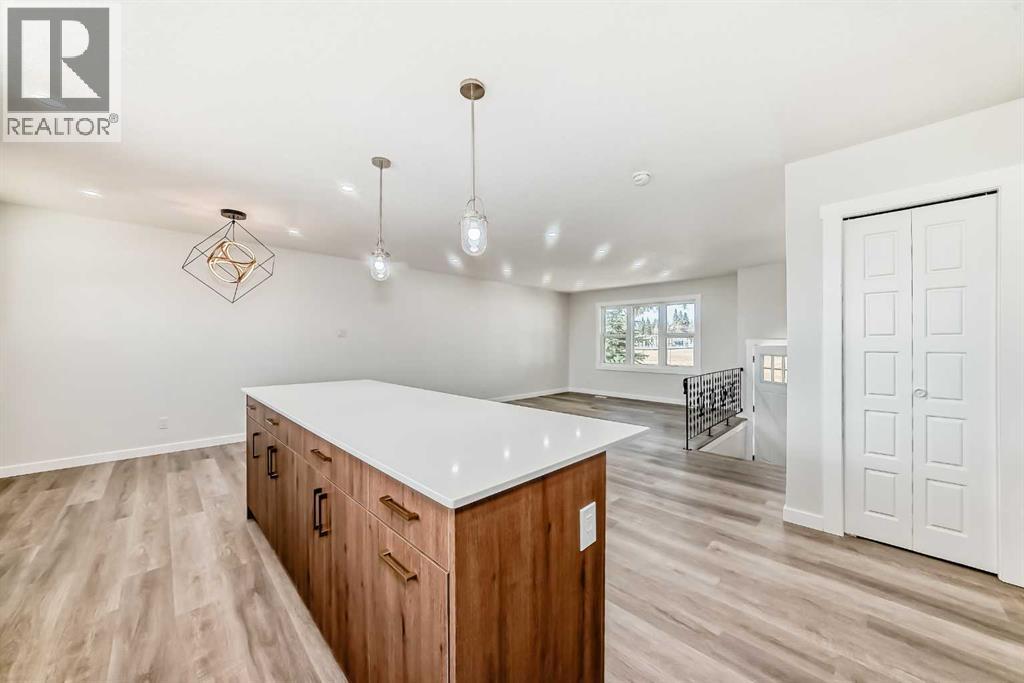 10832 7 Street Sw, Calgary, Alberta  T2W 0G5 - Photo 7 - A2292512