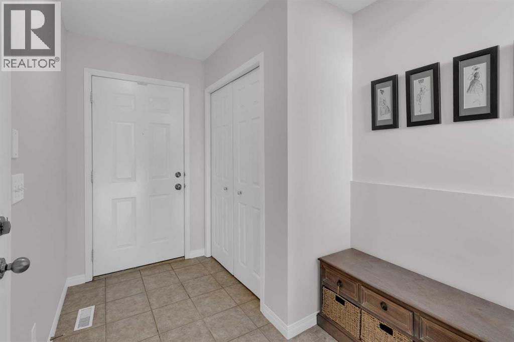 111 Hidden Creek Cove Nw, Calgary, Alberta  T3A 6L8 - Photo 26 - A2293802