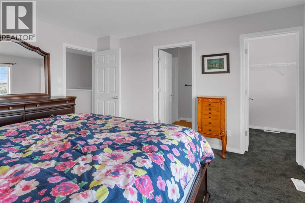 111 Hidden Creek Cove Nw, Calgary, Alberta  T3A 6L8 - Photo 17 - A2293802