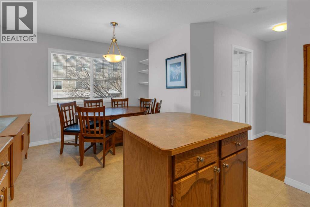 111 Hidden Creek Cove Nw, Calgary, Alberta  T3A 6L8 - Photo 9 - A2293802