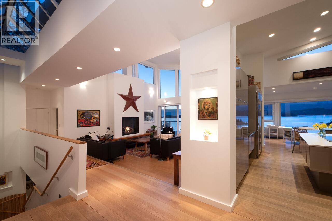 1670 Whitesails Drive, Bowen Island, British Columbia  V0N 1G2 - Photo 4 - R3102623