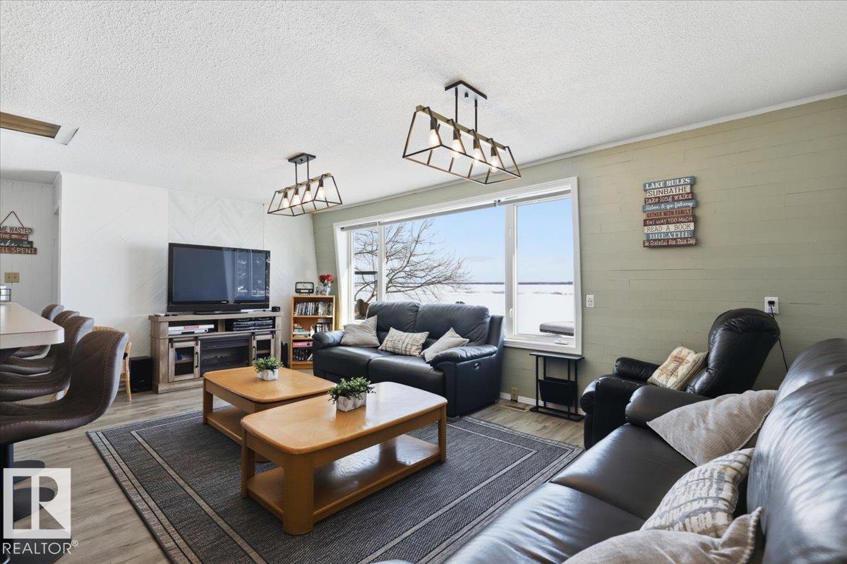 17 Lakeshore Dr, Rural Wetaskiwin County, Alberta  T0C 2V0 - Photo 12 - E4477594