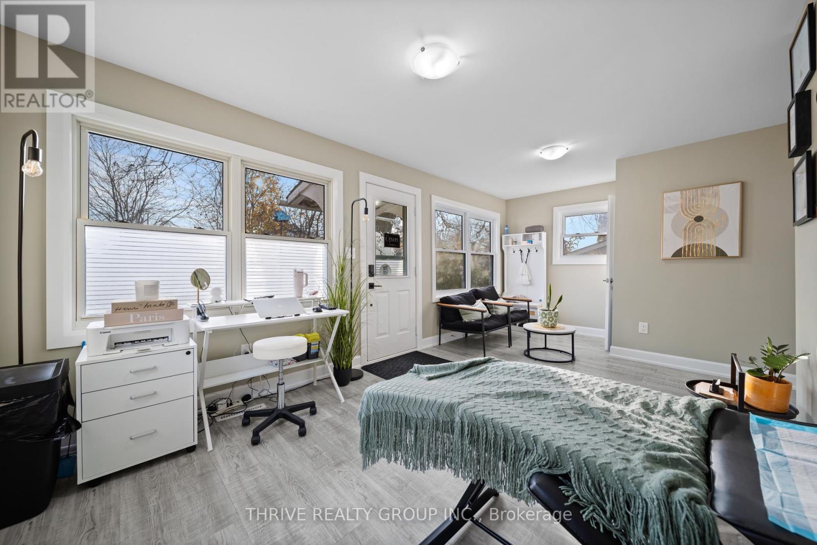 204 Wellington Street, St. Thomas, Ontario  N5R 2S4 - Photo 19 - X12915990