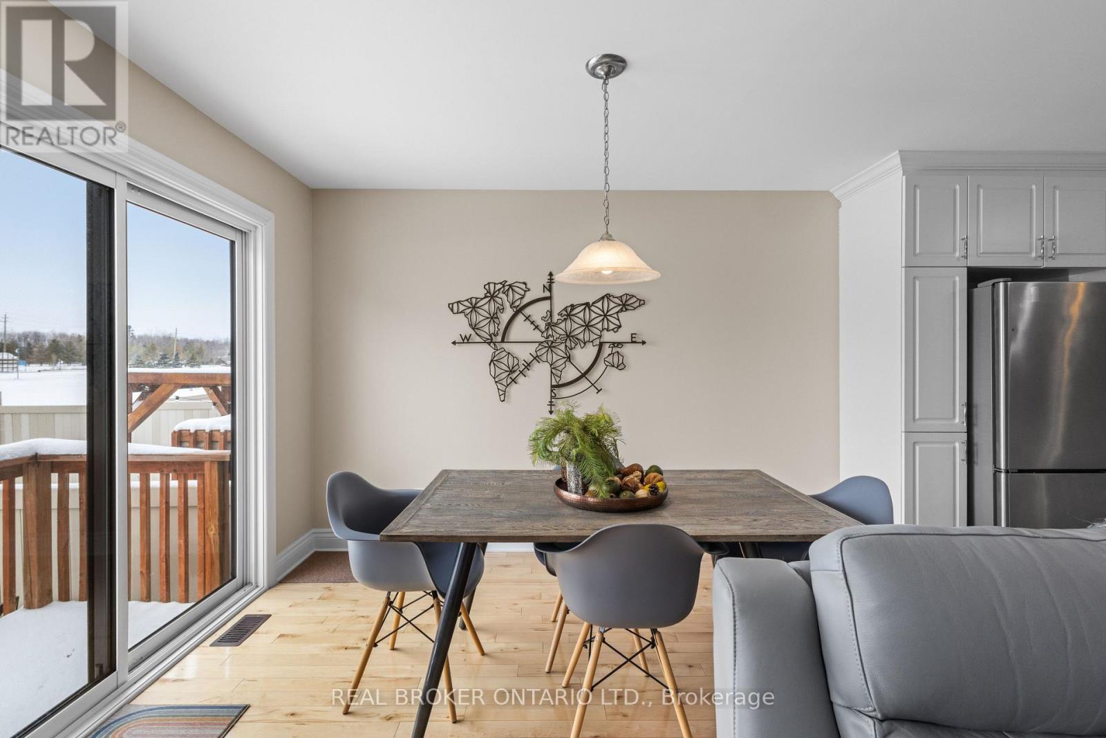 336 Twilight Avenue, Russell, Ontario  K4R 0E3 - Photo 18 - X12915942