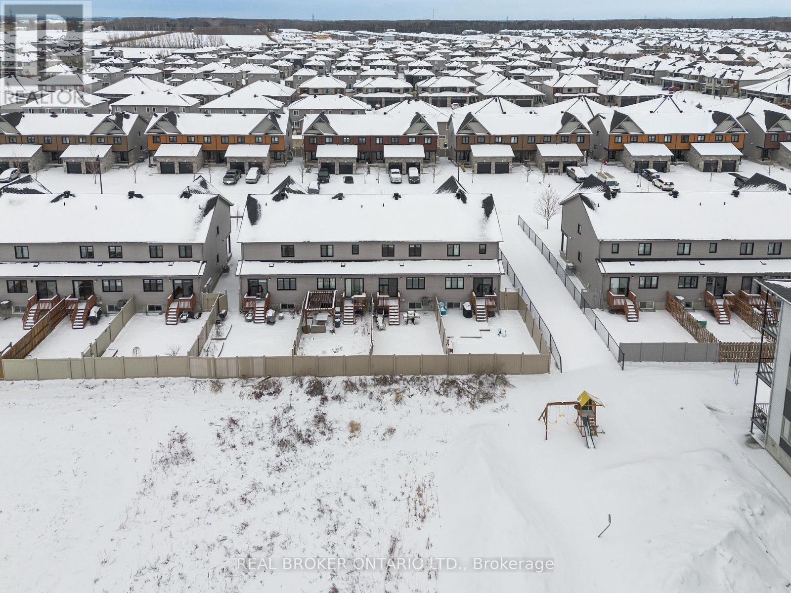 336 Twilight Avenue, Russell, Ontario  K4R 0E3 - Photo 46 - X12915942