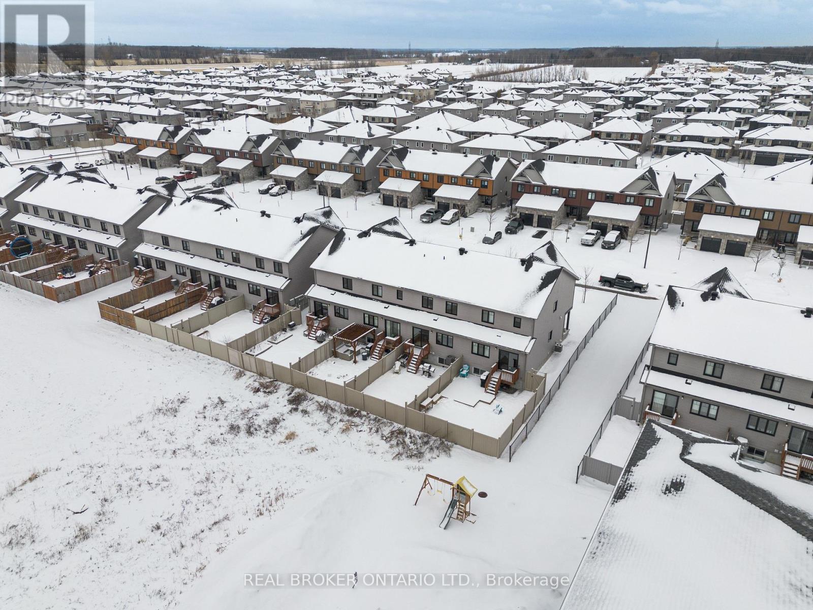 336 Twilight Avenue, Russell, Ontario  K4R 0E3 - Photo 47 - X12915942