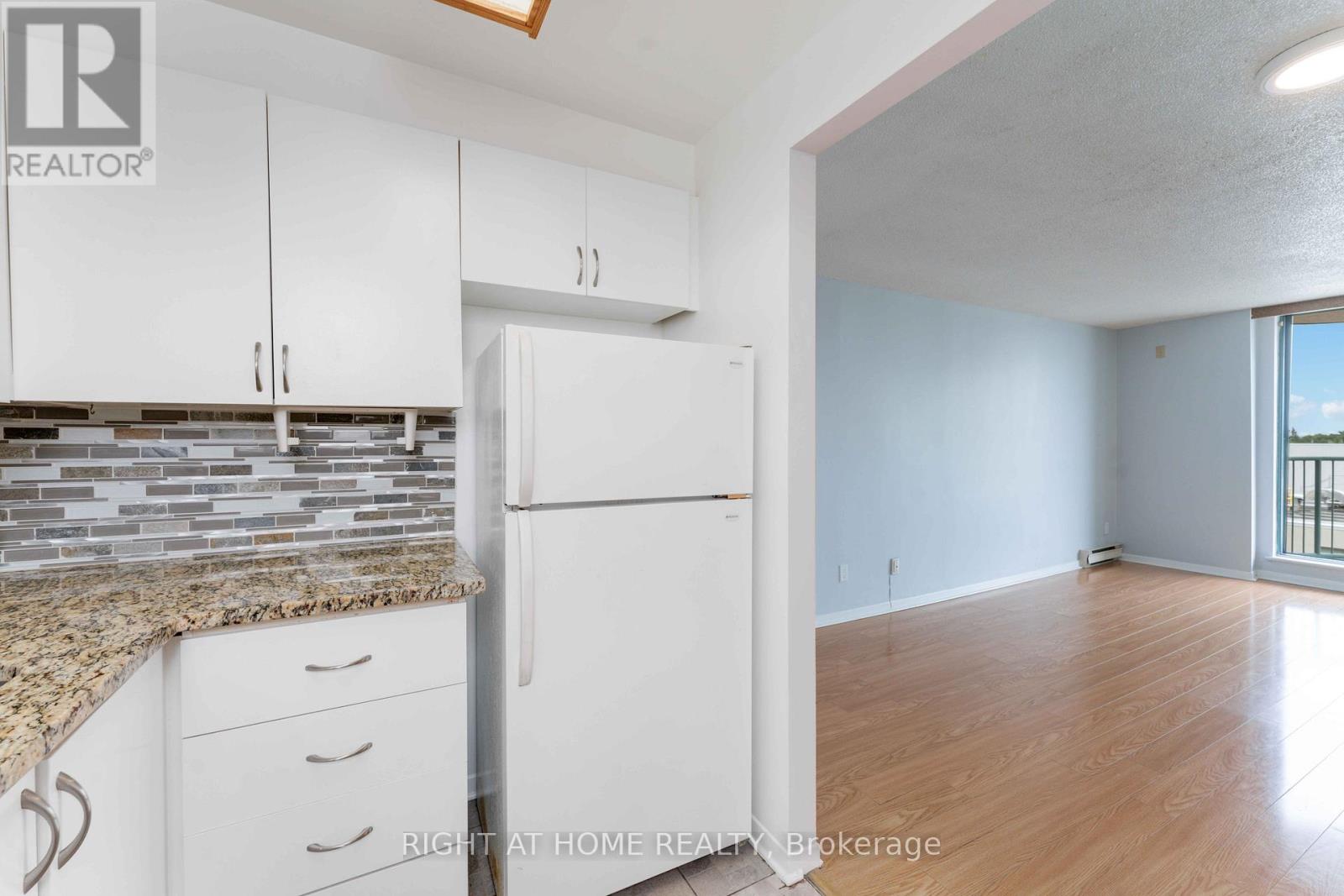 605 - 1440 Heron Road, Ottawa, Ontario  K1V 0X2 - Photo 10 - X12915946