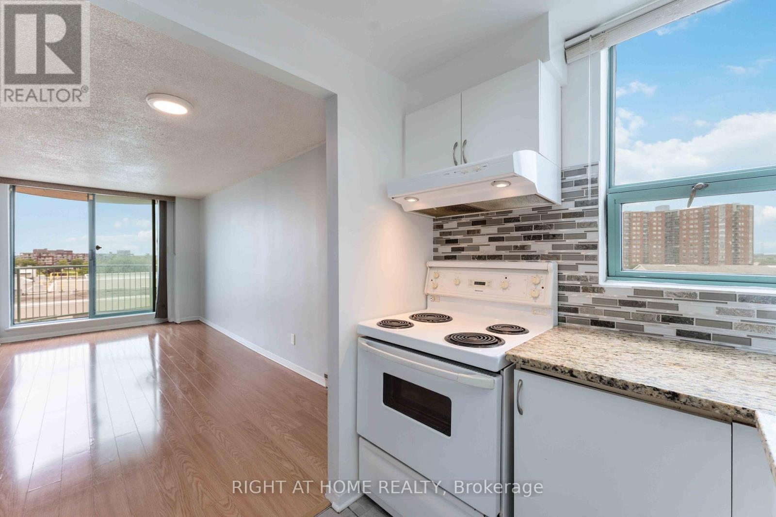 605 - 1440 Heron Road, Ottawa, Ontario  K1V 0X2 - Photo 11 - X12915946