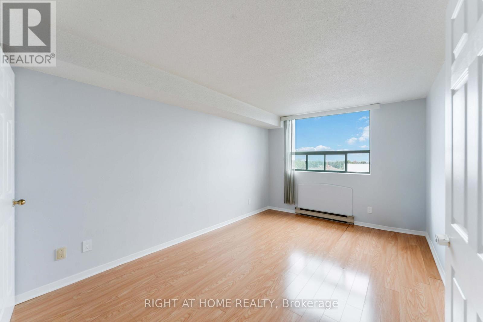 605 - 1440 Heron Road, Ottawa, Ontario  K1V 0X2 - Photo 15 - X12915946