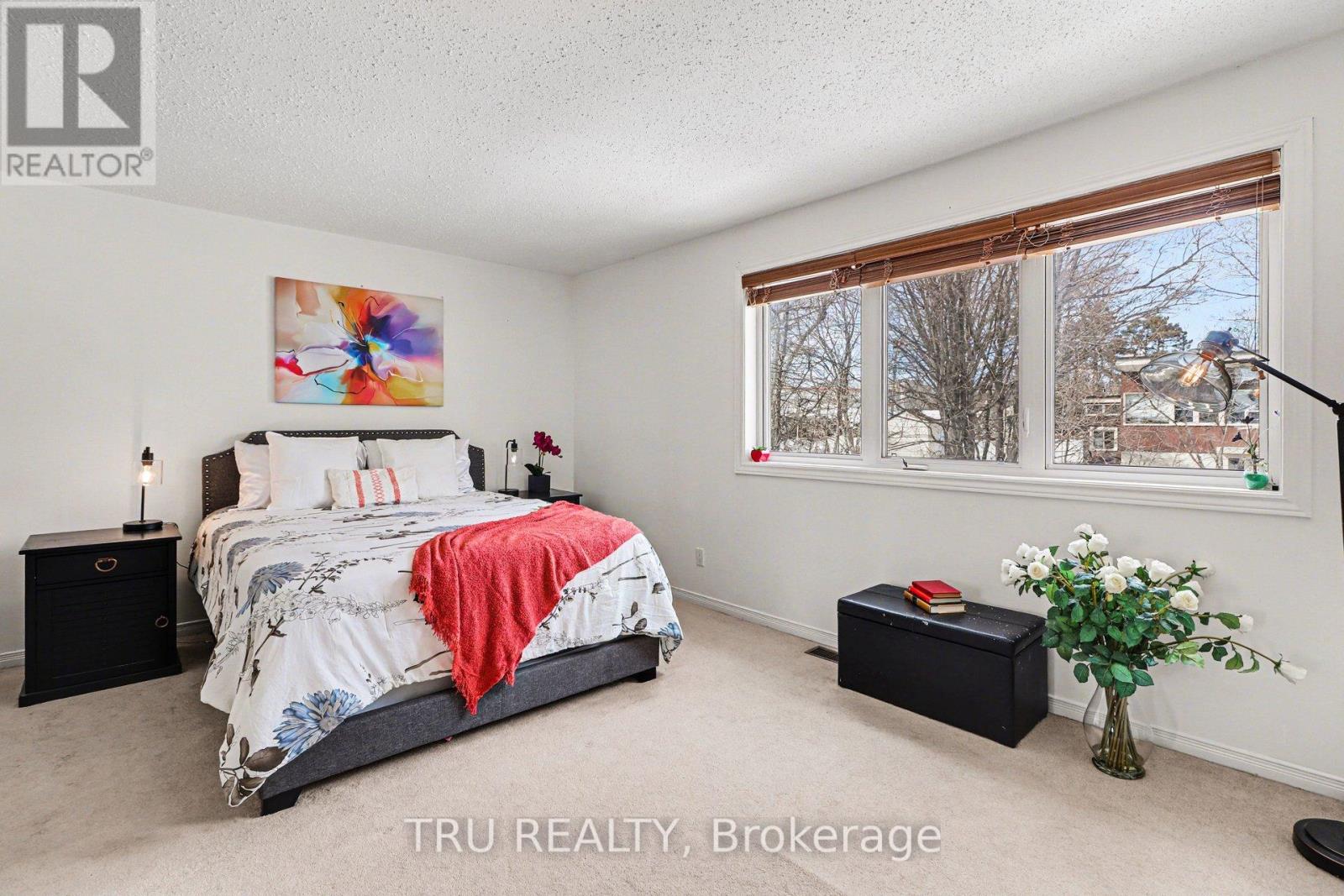 1120 Chimney Hill Way, Ottawa, Ontario  K1J 8Z6 - Photo 13 - X12916002