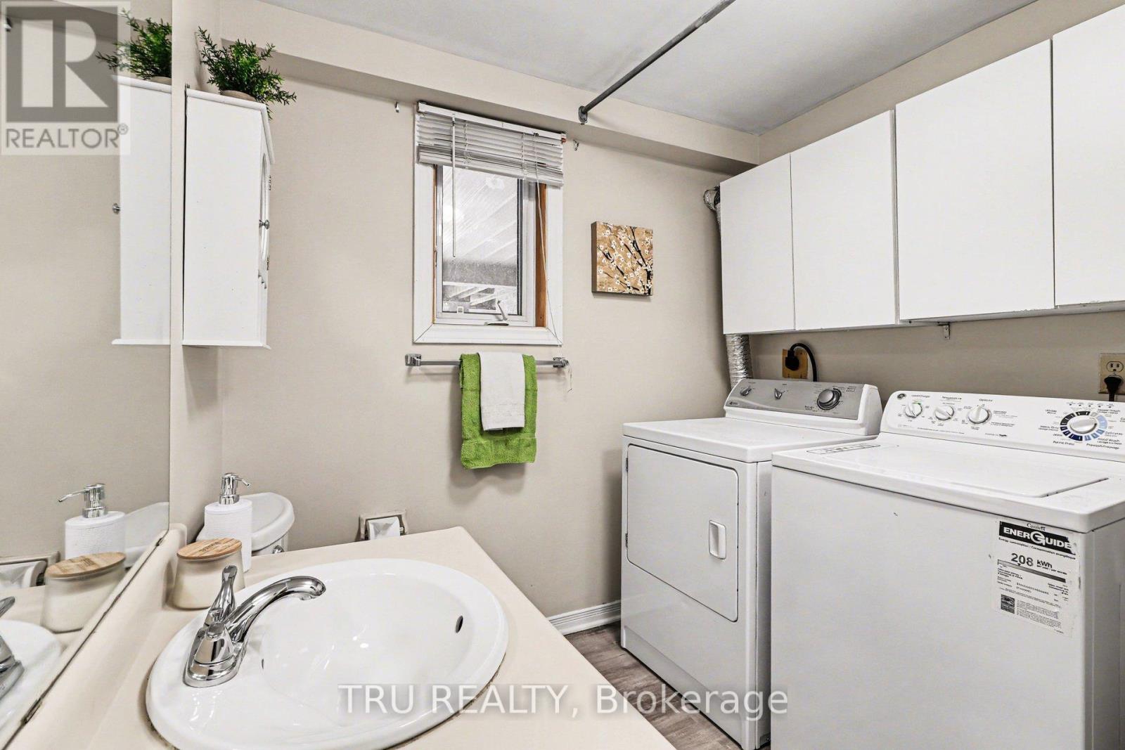 1120 Chimney Hill Way, Ottawa, Ontario  K1J 8Z6 - Photo 18 - X12916002