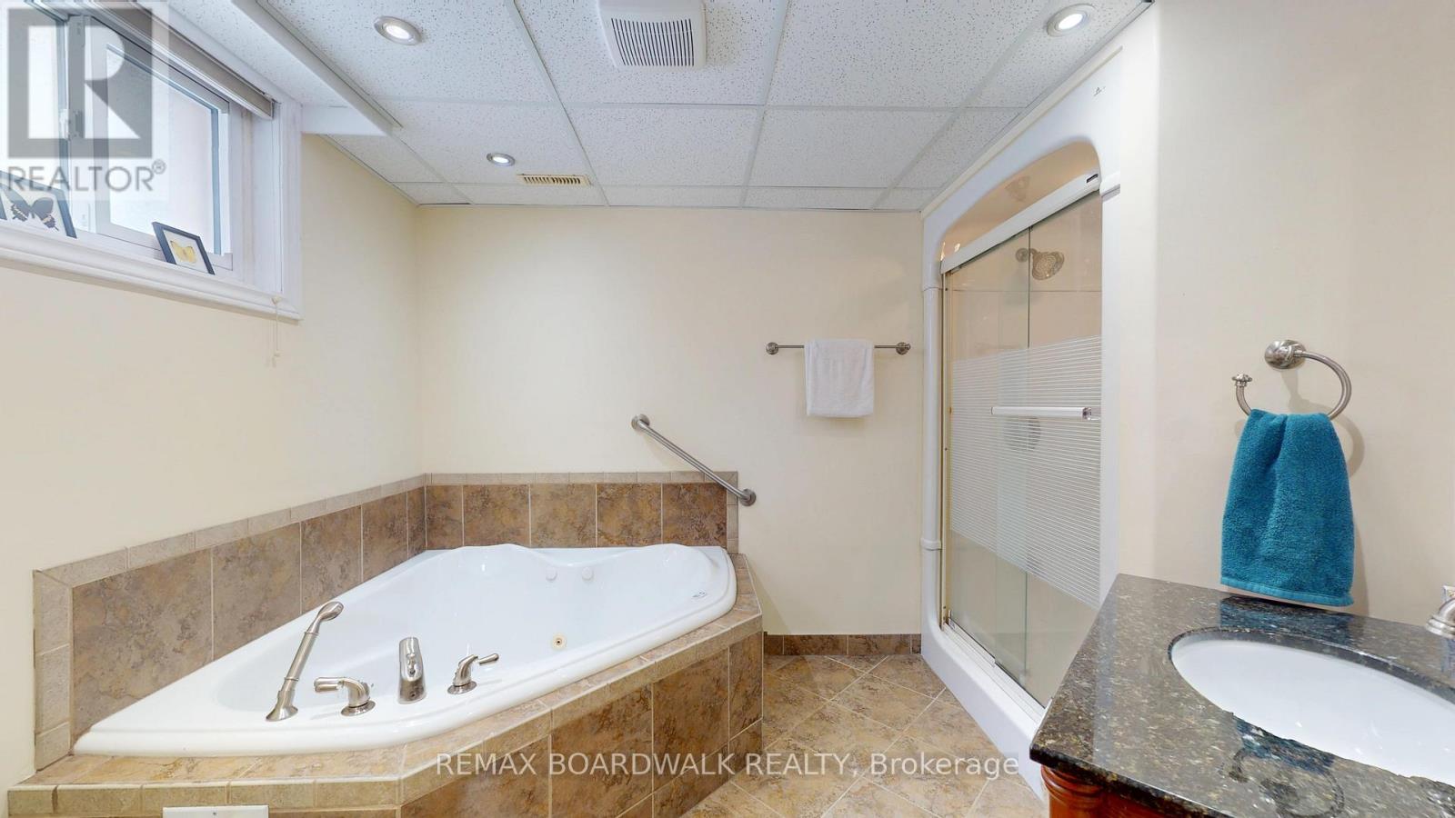 120 First Avenue, Brockville, Ontario  K6V 3B4 - Photo 30 - X12916004