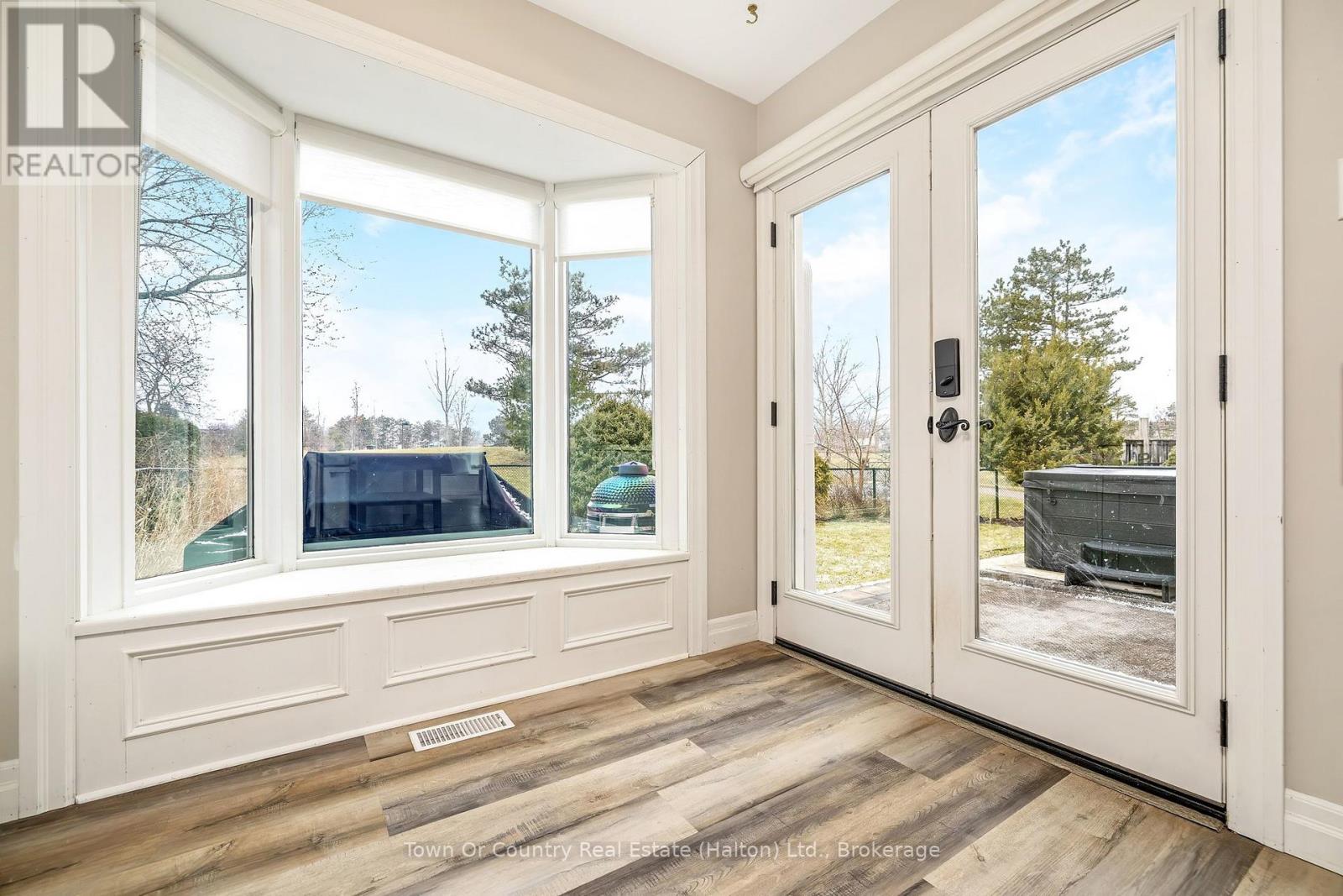 522 Conway Court, Milton, Ontario  L9T 4B8 - Photo 15 - W12915858