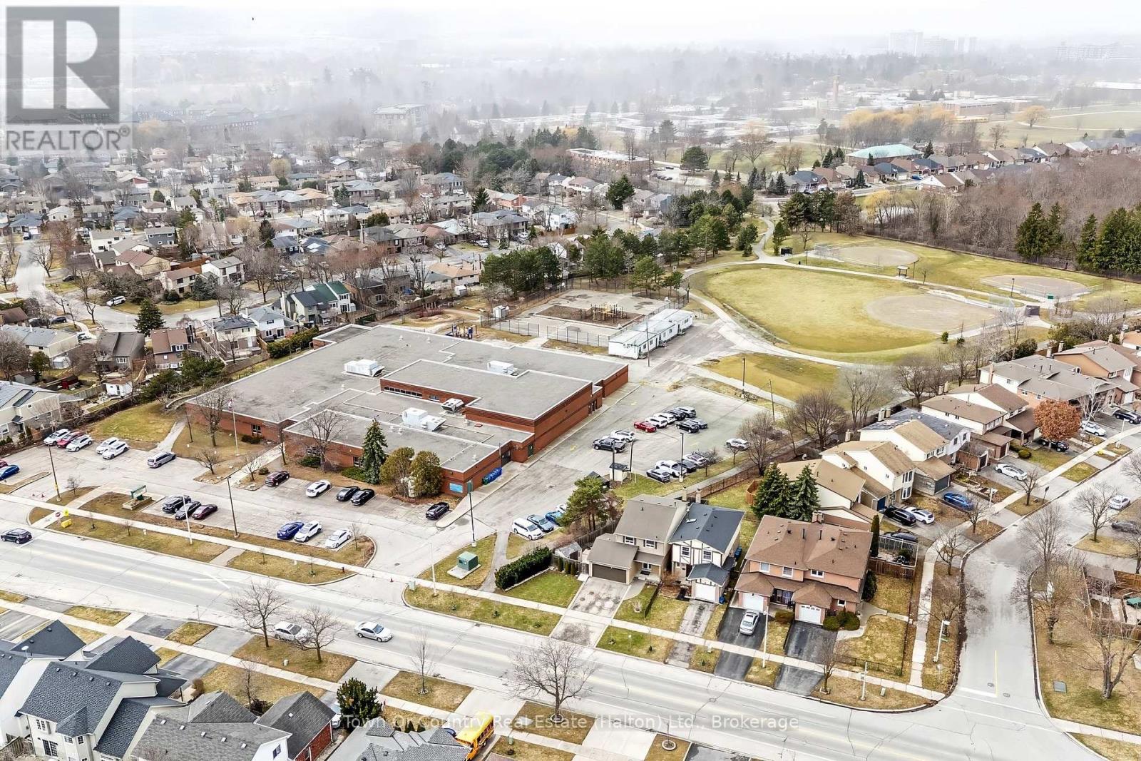 522 Conway Court, Milton, Ontario  L9T 4B8 - Photo 44 - W12915858