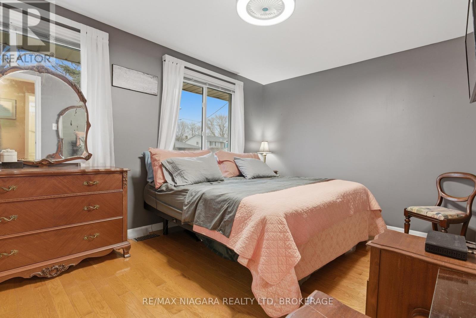 57 Meredith Drive, St. Catharines, Ontario  L2M 6R5 - Photo 10 - X12915930