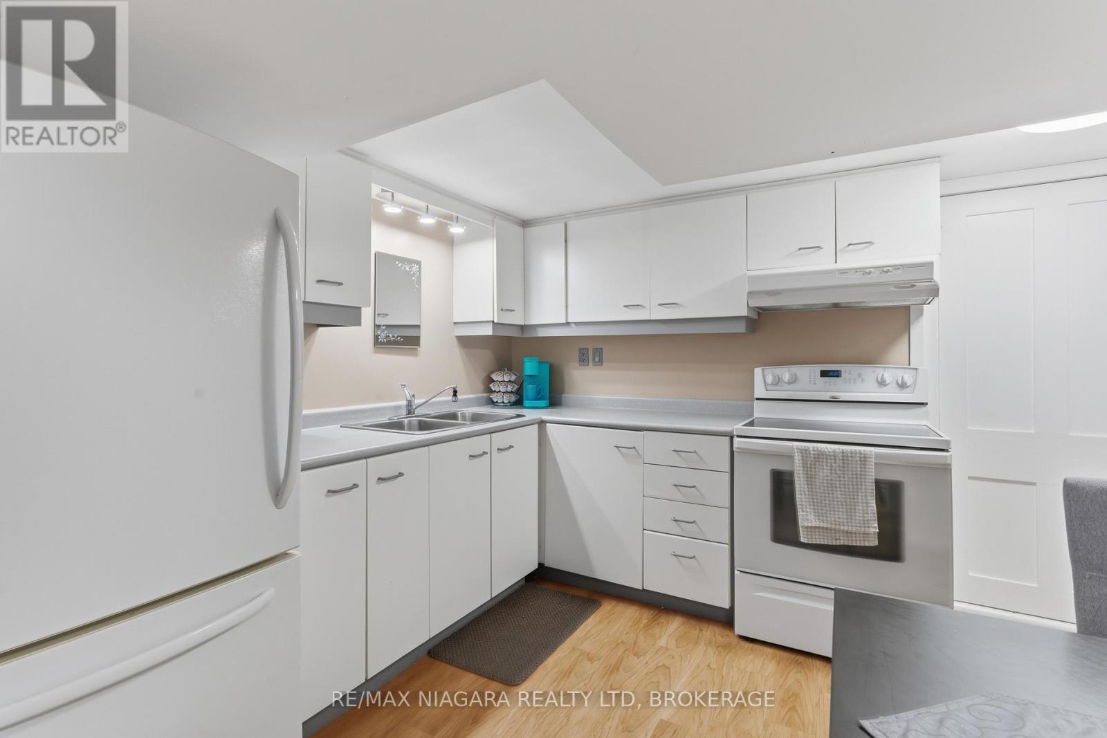 57 Meredith Drive, St. Catharines, Ontario  L2M 6R5 - Photo 25 - X12915930